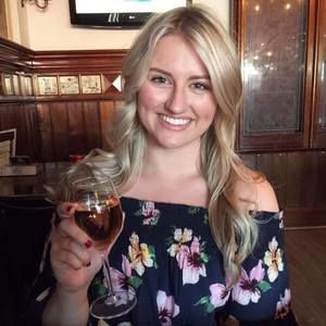 Meet your Posher, Alexis